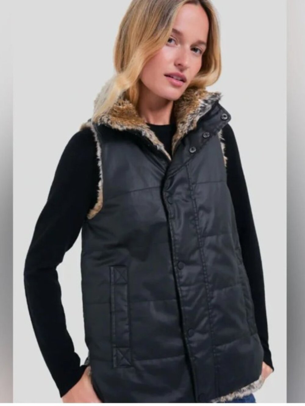 Tuckernuck Women's Emilia Wax Fur Reversible Vest Black Size Small